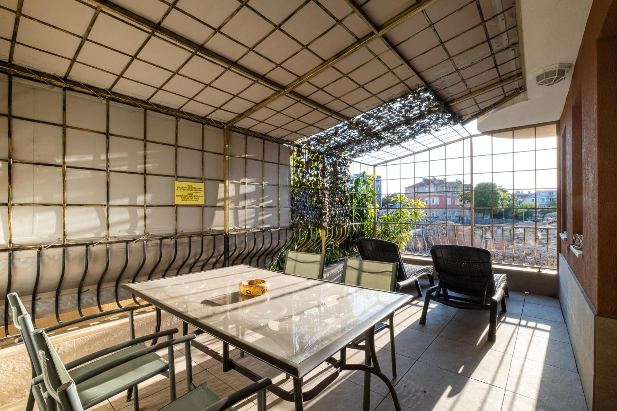 Roman Thermae 2Bdrm Sunny Apartment Varna Eksteriør bilde